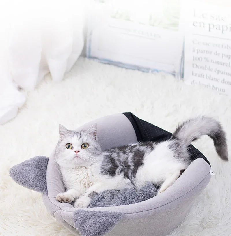 Warm Cat Cave Bed – Plush Indoor Pet House for Cats & Small Dogs